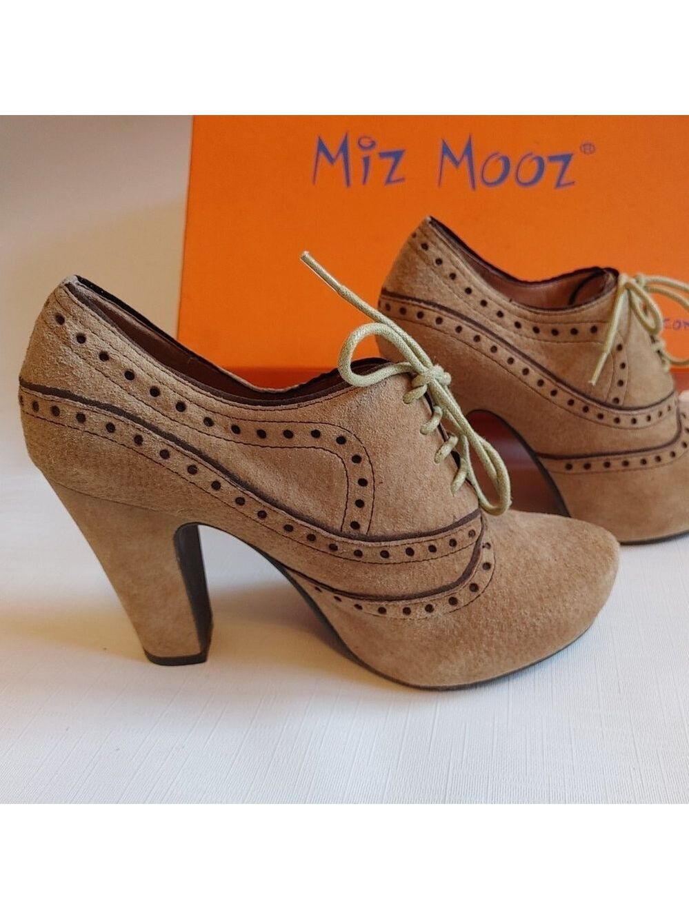 Miz Mooz Lance Heel Shoes Circles Tie Lace Leather Suede Oxford Womens 6 TAUPE